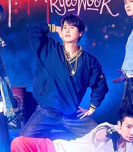 bubbleinyourtea's tweet image. Pak! @GaemGyu 💙 #InfiniteTime #SS8 #KyuHyun #ChoKyuHyun #조규현 #규현 #슈퍼주니어 #SuperJunior #SuJu