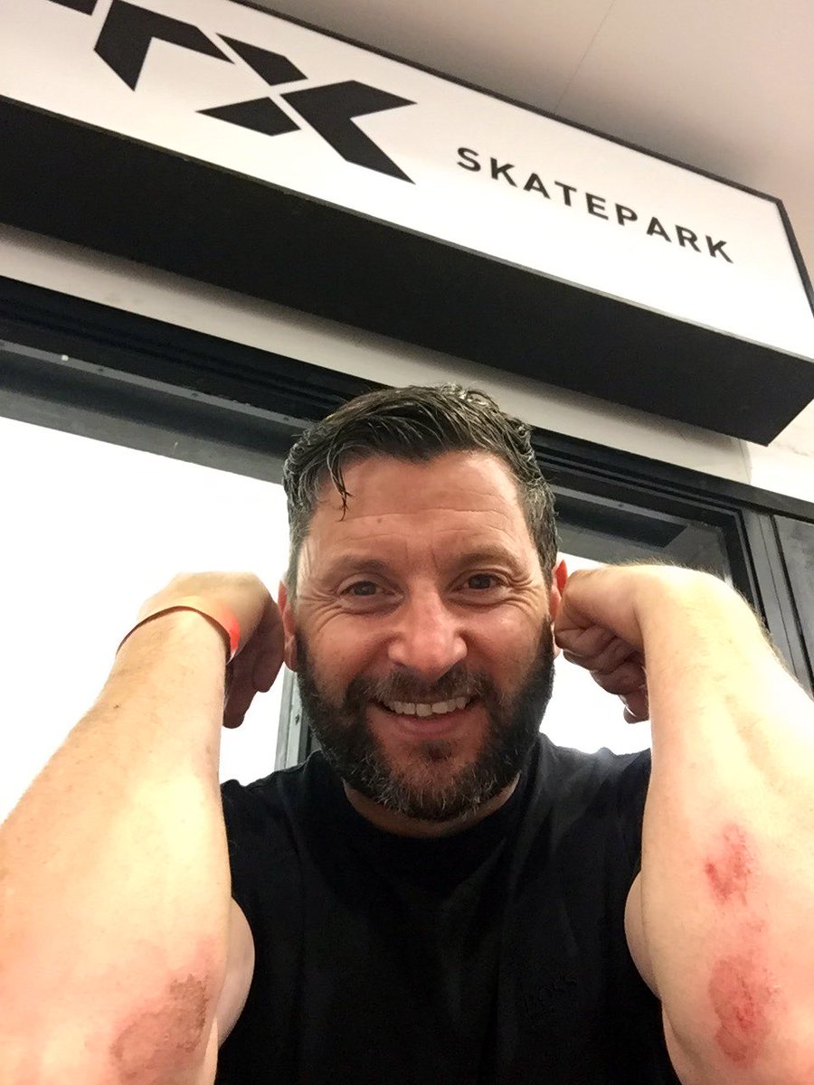 Fantastic morning <a href="/TE_aberdeen/">Transition Extreme Sports</a> with the kids! Thanks 2 Dean for taking Lois in the 🍲 on her 1st Skateboarding Lesson - she loved it! Note to self - wear elbow pads next time 🤔