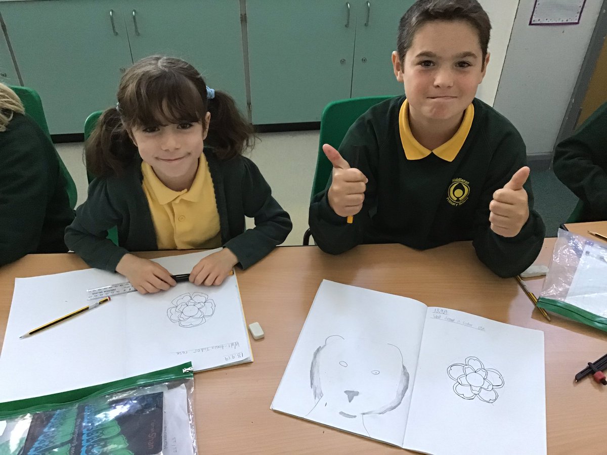 nightingalesMPS's tweet photo. On Wednesday we really enjoyed drawing Tudor Roses 🌹 using a compass! @ArtMps https://t.co/WOjt8XgJjK