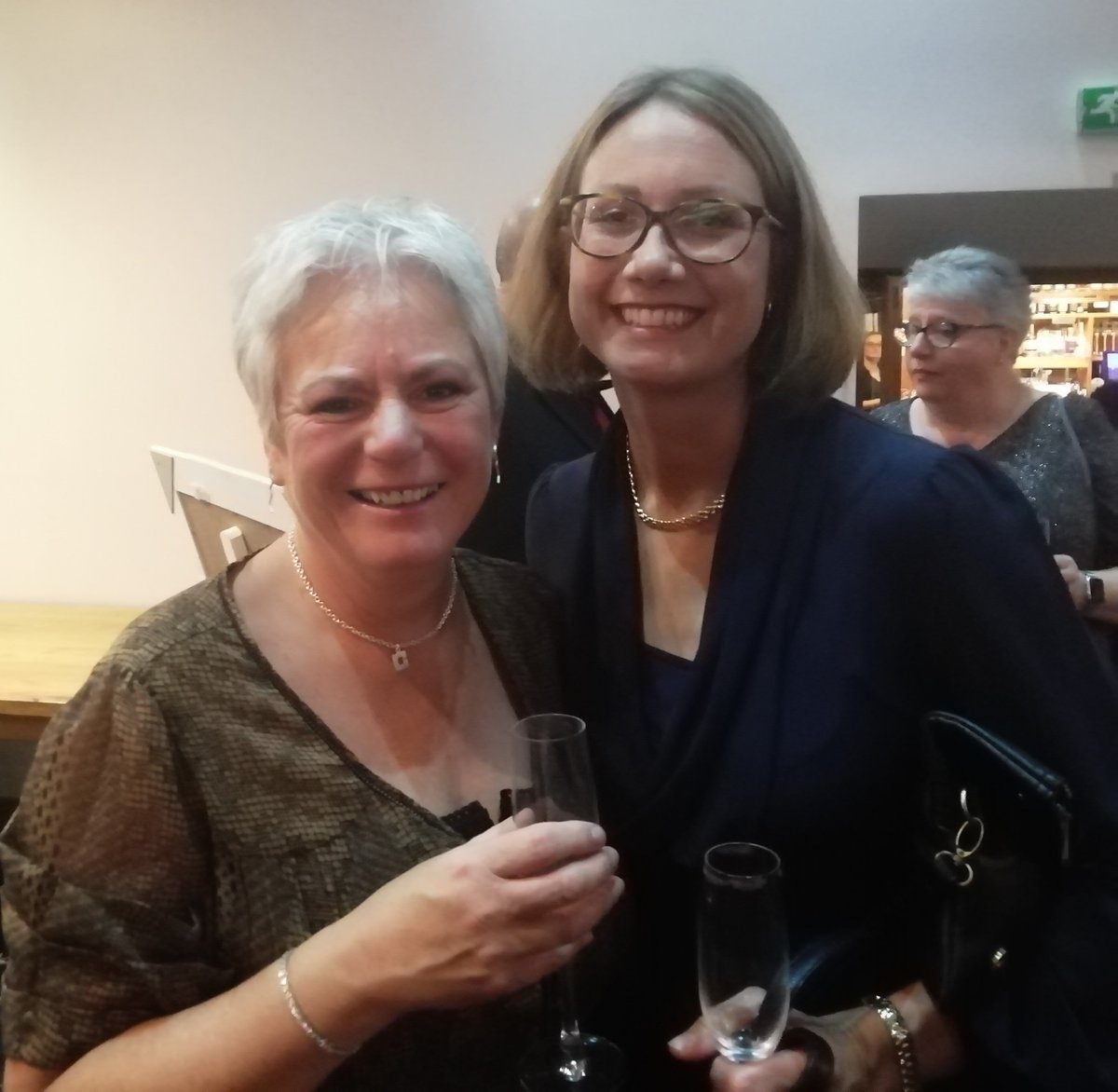 madeinbury's tweet photo. A fantastic evening was had by all at the MIBBA Sponsors Dinner @FishRetreat -last year's Food and Drink winner. We hold the event to say a huge thank you to the businesses who give their time and expertise to support the awards - we truly appreciate it!#MIBBA19 #Bury #MadeInBury https://t.co/0Y3PDWAfCb