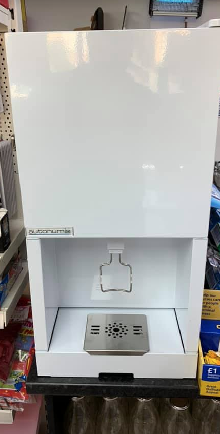 UtterlyInterest's tweet photo. Great idea. A Spar near me has introduced a MILK REFILL STATION!! 
Buy a glass bottle, fill it with milk, and wash and refill the same glass bottle. 
#plasticfree 
#ReducePlasticWaste https://t.co/sA4vojPqFk