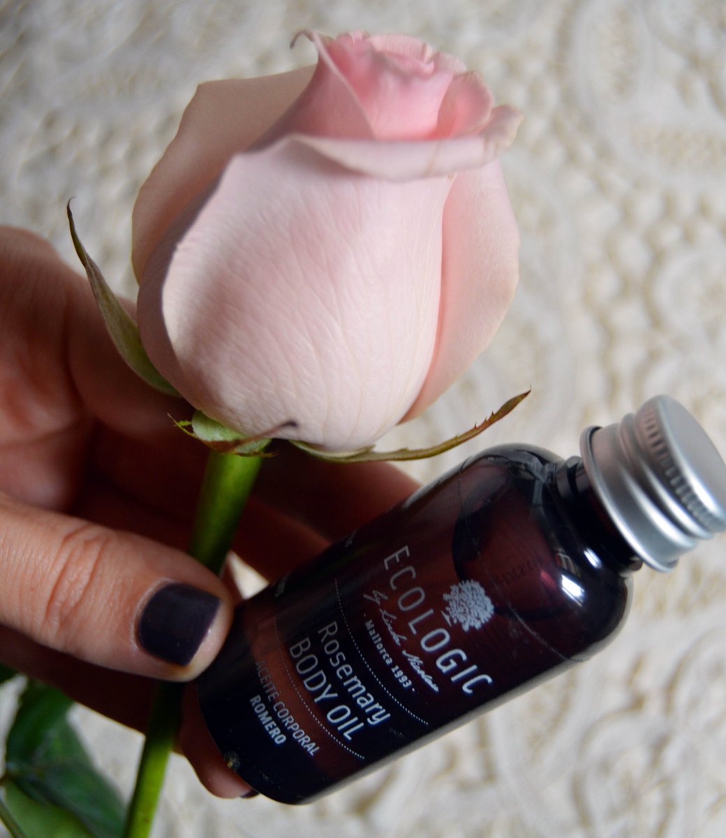 Ecologicspa's tweet photo. Gracias a nuestro formato de viaje, no tienes que renunciar a tus cosméticos favoritos cuando salgas de la ciudad. #ClimateFriendlyCosmetics https://t.co/2NA2lYf0vj
