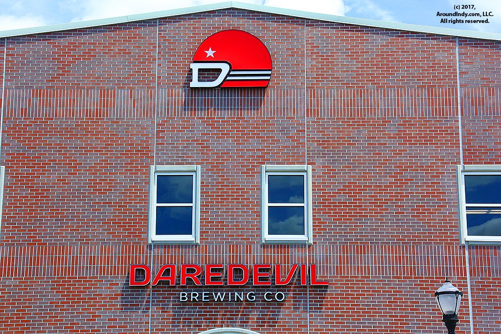AroundIndy's tweet image. Friday, Sept. 20, 2019:
Central Indiana Food Truck Battle at Daredevil Brewing in Speedway, today and tomorrow.
aroundindy.com/wordsearch.php…
#Indianapolis #Indiana 
@indyfta @DaredevilBeer