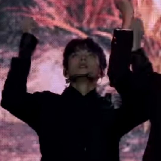 L_Q_dk's tweet photo. 요기있네에에엑 .˚‧º·(ฅдฅ｡)‧º·˚. https://t.co/oANSb6JaFl