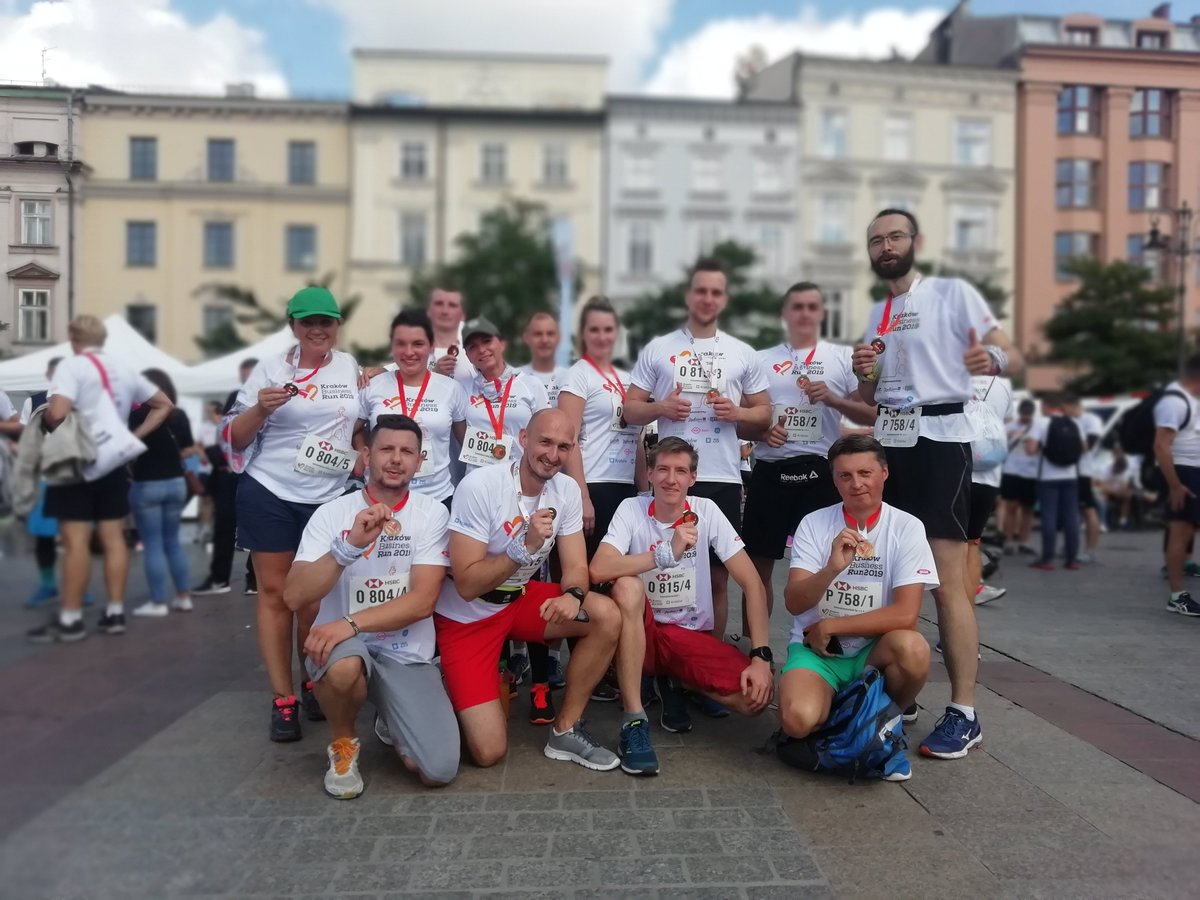 ATKrakow's tweet photo. Our team at #KrakowBusinessRun #PolandBusinessRun
#Proud #thankyouteam #TeamAT 😀👍 https://t.co/o0LEmA0Z6a