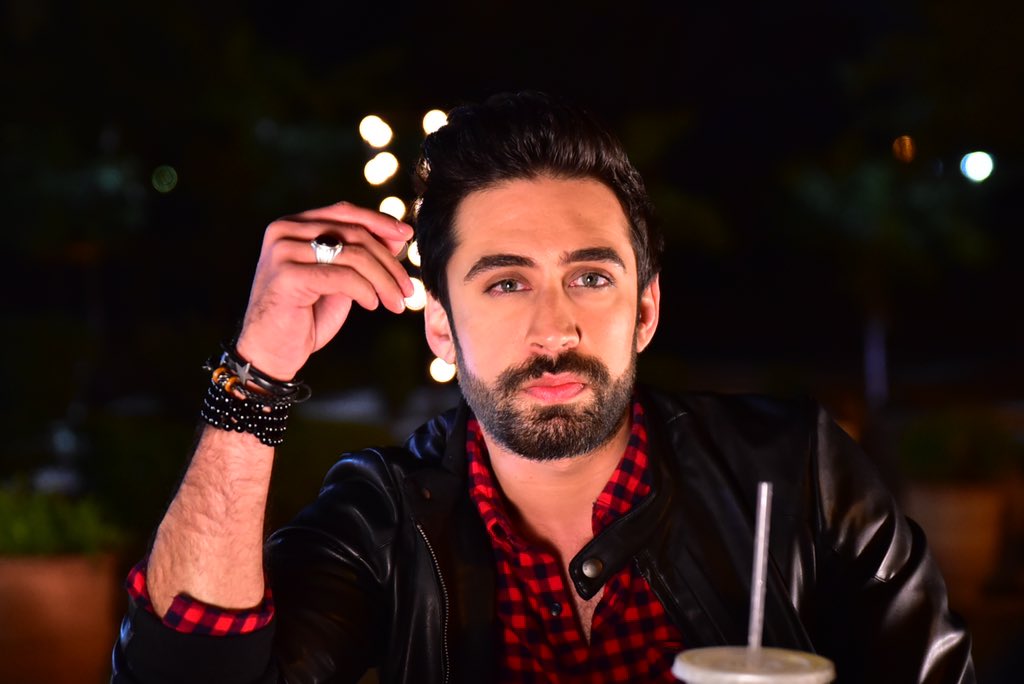 #AliRehmanKhan as Kabeer in a still from #HeerMaanJa ❗️Don’t miss out on all the fun, book your tickets today and enjoy yourselves 🕺🏻💃🏻