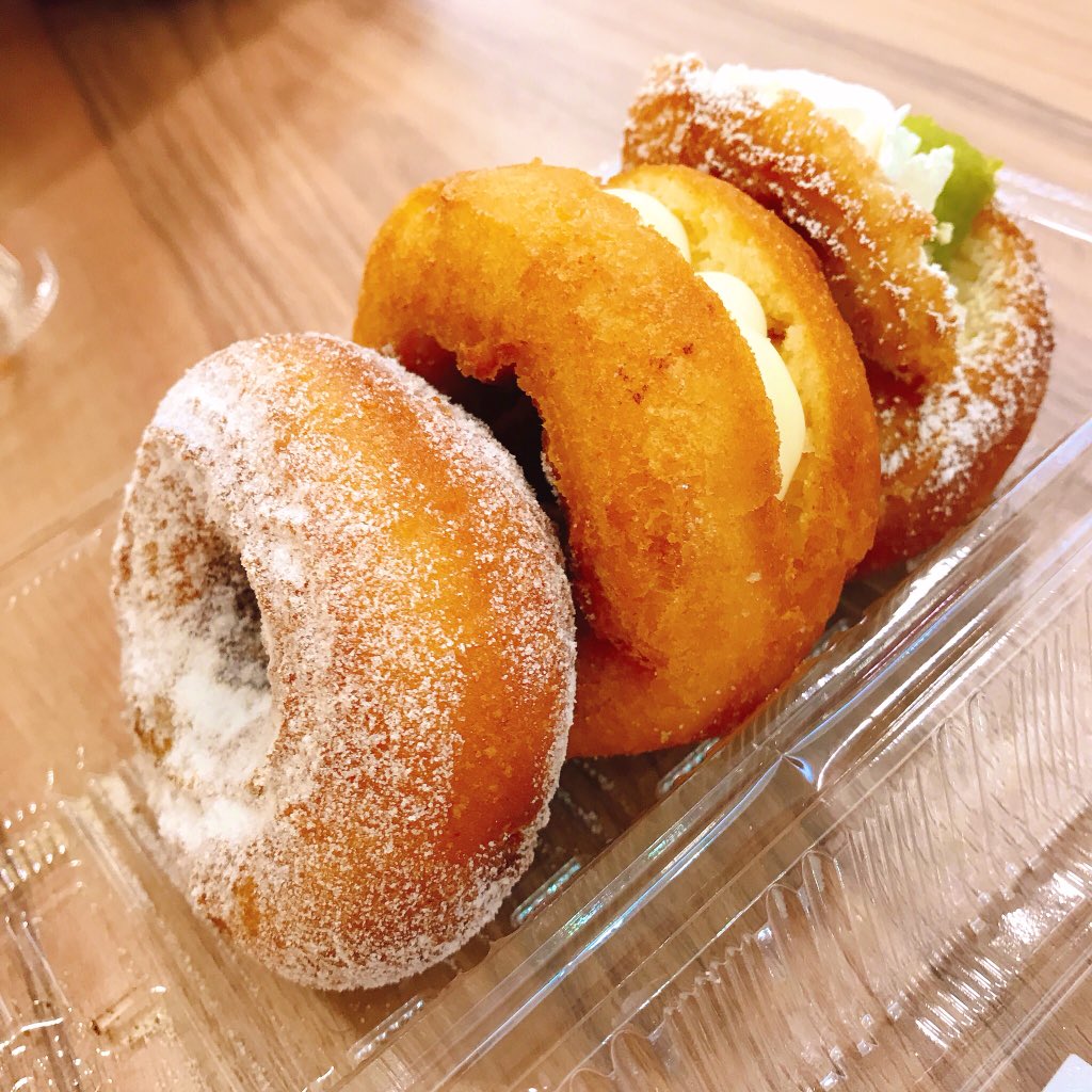 bbg_f8f66k's tweet image. 二日市の山奥で、美味しいご飯食べてきました♡久しぶりに、前菜とか出てくるご飯食べたかったのー😆🌸
久しぶりのなな先生にも、お会いできて嬉し❤️久留米ゆめタウンうろついて、美味しいドーナッツ🍩爆買いしてたら、10神アクターのみんないた！
アルバムリリースおめでとうございます！

#5five