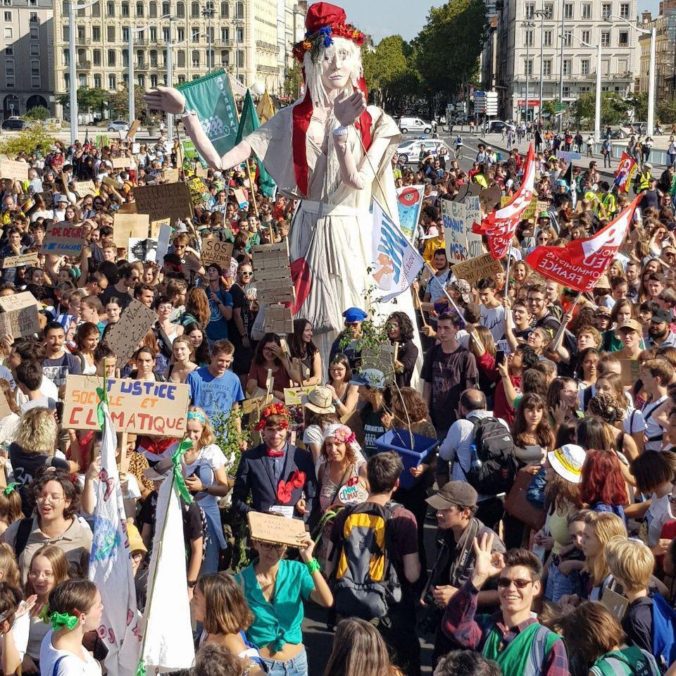 Lyon, France 🌻
#ClimateStrike #grevepourleclimat