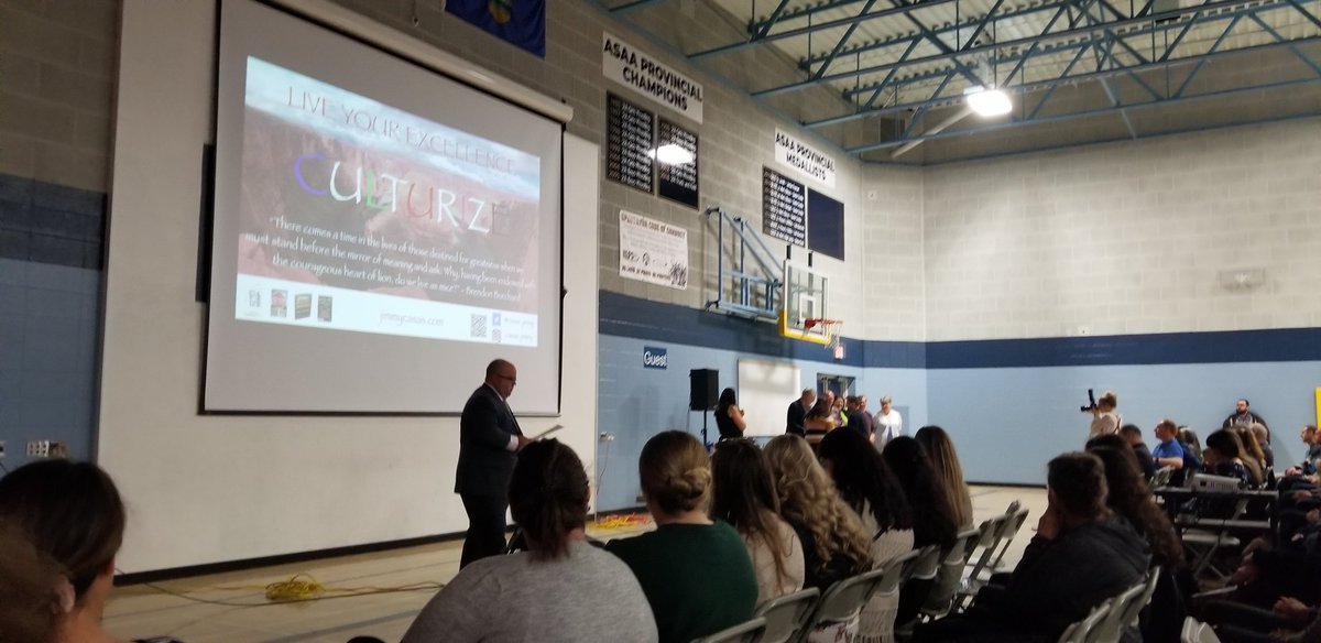 ScotLeys's tweet photo. FVSD celebrating staff and excellence in programming! #FVSD52 #LongServiceAwards #Excellence https://t.co/2vcR8mjDhr