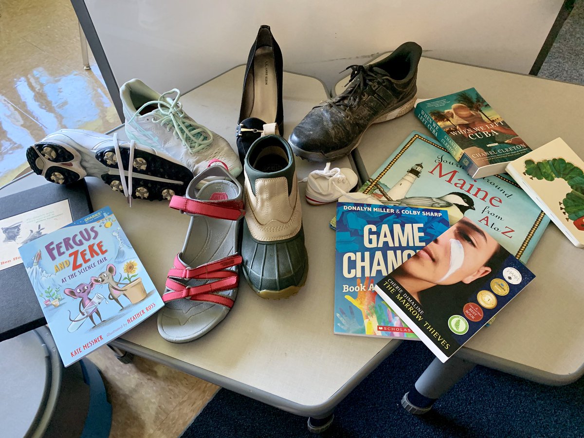 MBMcDaniel27's tweet photo. Shoe Lesson Day! One of my favorite lessons to share with readers. #daily5 #ReadToSelf #GoodFitBook #studentchoice #bookaccessforall @gailboushey @NortheastES @thedailycafe @donalynbooks https://t.co/LsAyXFGkw1