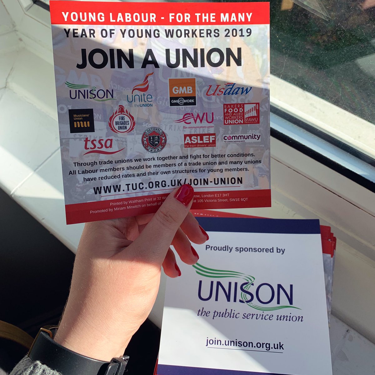 MiriamMirwitch's tweet photo. Packing for Brighton and really excited to unbox some more Year of Young Workers leaflets for amazing Young Labour activists at #Lab19.

Join a trade union today, it’s so important: https://t.co/6ttktRMQpp ✊️🌹

Huge thanks to @unisontweets 💜 #YearofYoungWorkers https://t.co/R8YLf5bAdt