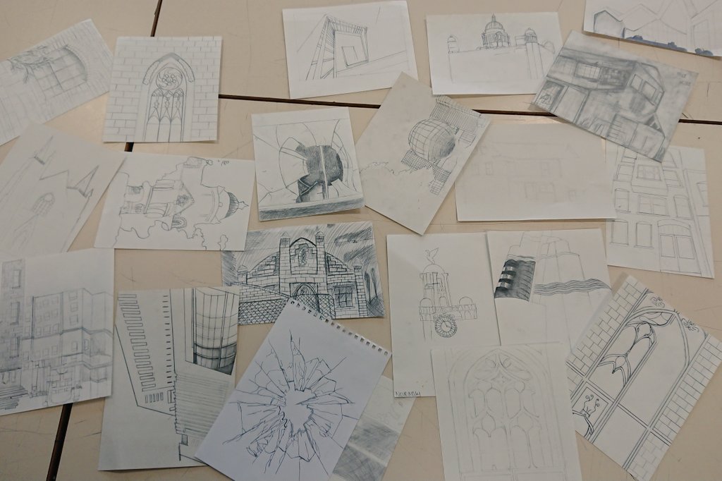 art_teacher_mcr's tweet image. A few more line #drawings along the Architecture theme. These are Y10 😍 #ArtsEd #teachart