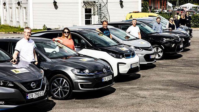 ConectaTuAuto's tweet image. Alemania prepara su plan más ambicioso para luchar contra el cambio climático. 40.000 millones de euros y posibles cuotas de ventas de coches eléctricos linergy.com.mx/alemania-prepa…