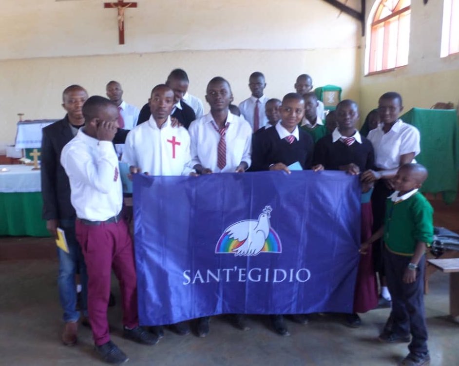 Earlier today the community members from Kibogora Secondary School and Mtendeli Refugees Camp opened a new reality at Malagarasi High School in Kibondo, Kigoma, Tanzania.