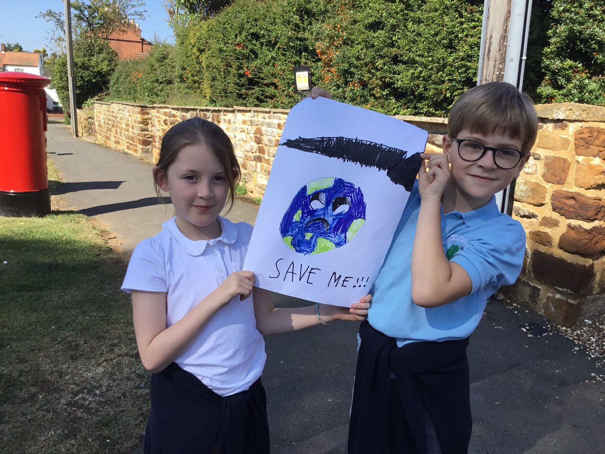 GuilsboroughPri's tweet image. Save our planet!! We took part in the global climate strike today to show our support to love our planet! 🌍💗🙏🏻#ClimateStrike #projectfriday #achievingmoretogether