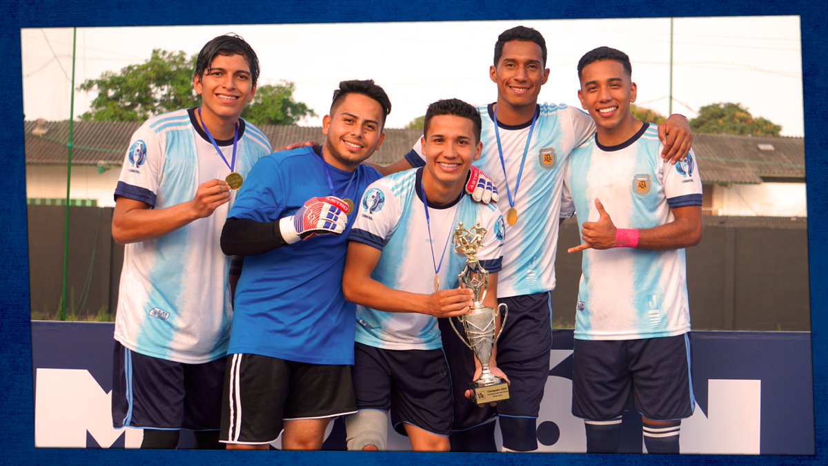 ulvr_edu's tweet photo. ¡Día internacional del deporte universitario! Felicidades a todos nuestros deportistas😊🏆 Si lo creen posible y lo trabajan, ¡Lo van a lograr!🥇
#YOSOYLAICO #ULVR2019 #Sports #champions https://t.co/fToIp78YrE