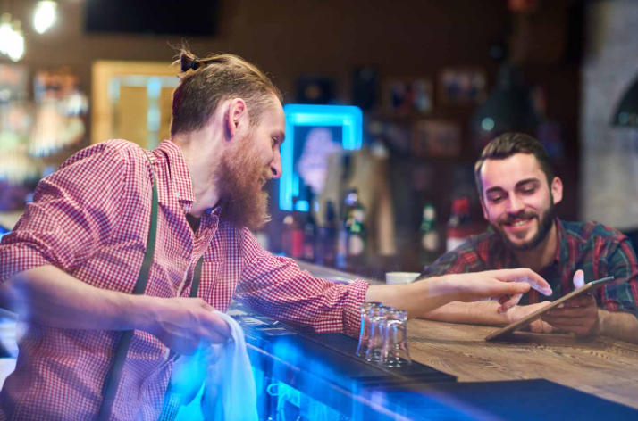 foundrysocialoh's tweet photo. Want to join the Foundry Social team? Stop by our Hiring Fair next Friday, Sept. 27th from 9am-12pm/5pm-8pm and Sunday, Sept. 29th 9am - 12pm! We are looking for friendly fun, bartenders, cooks, servers &amp; maintenance staff to help Foundry Social’s guests enjoy their experience. https://t.co/p7npk8hCFN