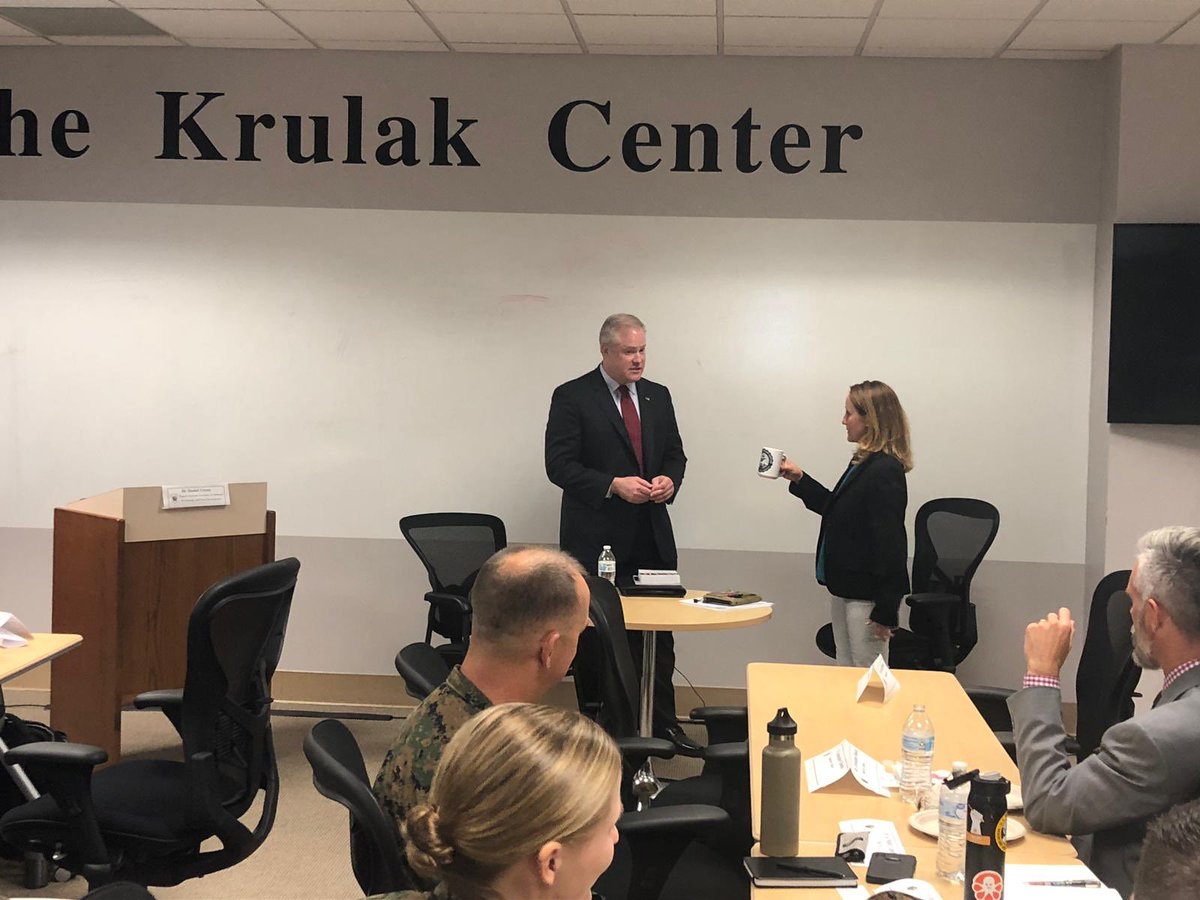 Some more shots from our first Barrow Fellows event this week, including Dr. Green receiving the new line of fine #TeamKrulak ceramic-ware! <a href="/AdamYang2005/">Adam Yang</a> <a href="/AMDuncan0/">Austin Duncan</a> <a href="/GaryJSampson/">Gary J. Sampson, Ph.D. (沙普瑞博士)</a> <a href="/EndersGalley/">Enders Galley</a>