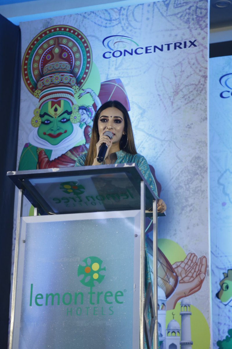 #AboutToday- Host for <a href="/ConcentrixIND/">Concentrix India</a> today for their 10 years of Great Partnership celebrations! 
Dressed up in teal green anarkali by #Inaayat ,makeup up &amp; hair #PayalDhawan.