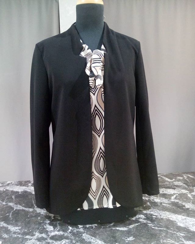 abb_borsarini's tweet photo. #giacca #vari #colori 29.90 #camicia 29.50 https://t.co/OSqvDndOPx https://t.co/FzQqjNZNnW