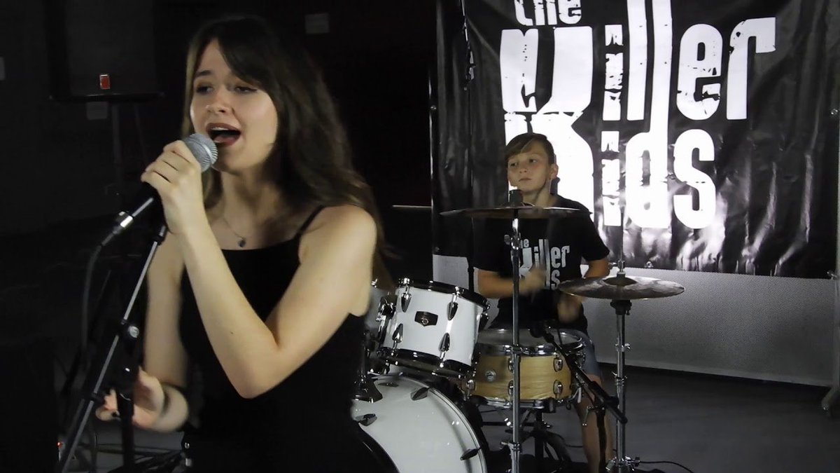 Juventud_Parla's tweet photo. The Killer Kids en directo en #LaCasa con @malasessions  y su tema ''No Soy Como Tu Crees.'' Podrás disfrutar de estos cracks el próximo sábado 28 de septiembre en el 1º Festival #LaCasaABierta 🤟 https://t.co/cabYQJ3No6 https://t.co/hTfRfcc1On