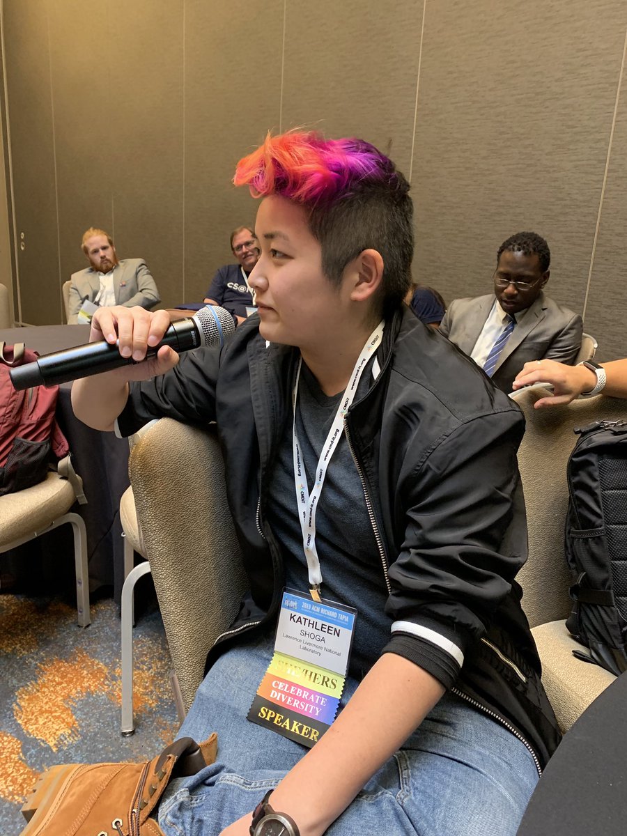 quach2's tweet image. More proof of Kathleen’s vibrantly fabulous ‘do also 😀 #Tapia2019 @Tapia_con #HPCMatters