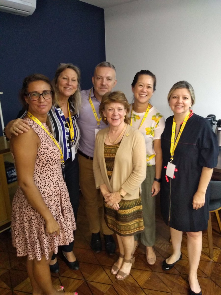 LAHCschools's tweet photo. Great to see Maureen in action with the @StPaulsSchoolSP reviewers! Thank you to @stnickssaopaulo for hosting and all the other LAHC schools that sent teachers to São Paulo #LAHCreviewtraining #LAHCschools #review #internationaleducation https://t.co/8gz5L3ARDq