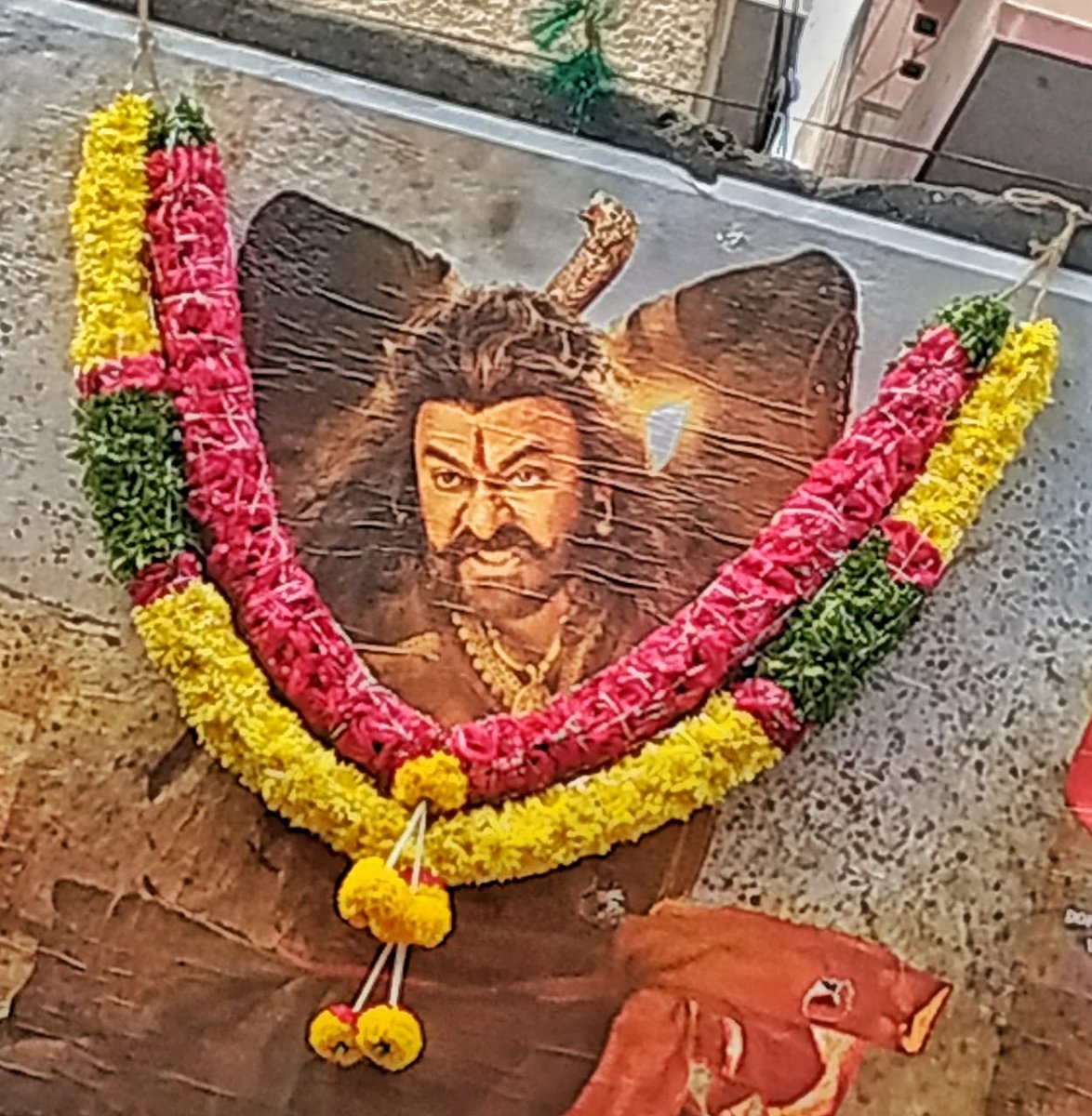 THEPAROTA's tweet photo. #SyeraaUpdate
Dubbing of all versions and BGM work completed
VFX and sound mixing work almost done some patch work pending it will complete in 5 more days
Grand release on oct 2nd ๐ฅ๐ฅ๐
#SyeRaaNarsimhaReddy
#SyeRaaOnOct2nd https://t.co/EWAHACACGF
