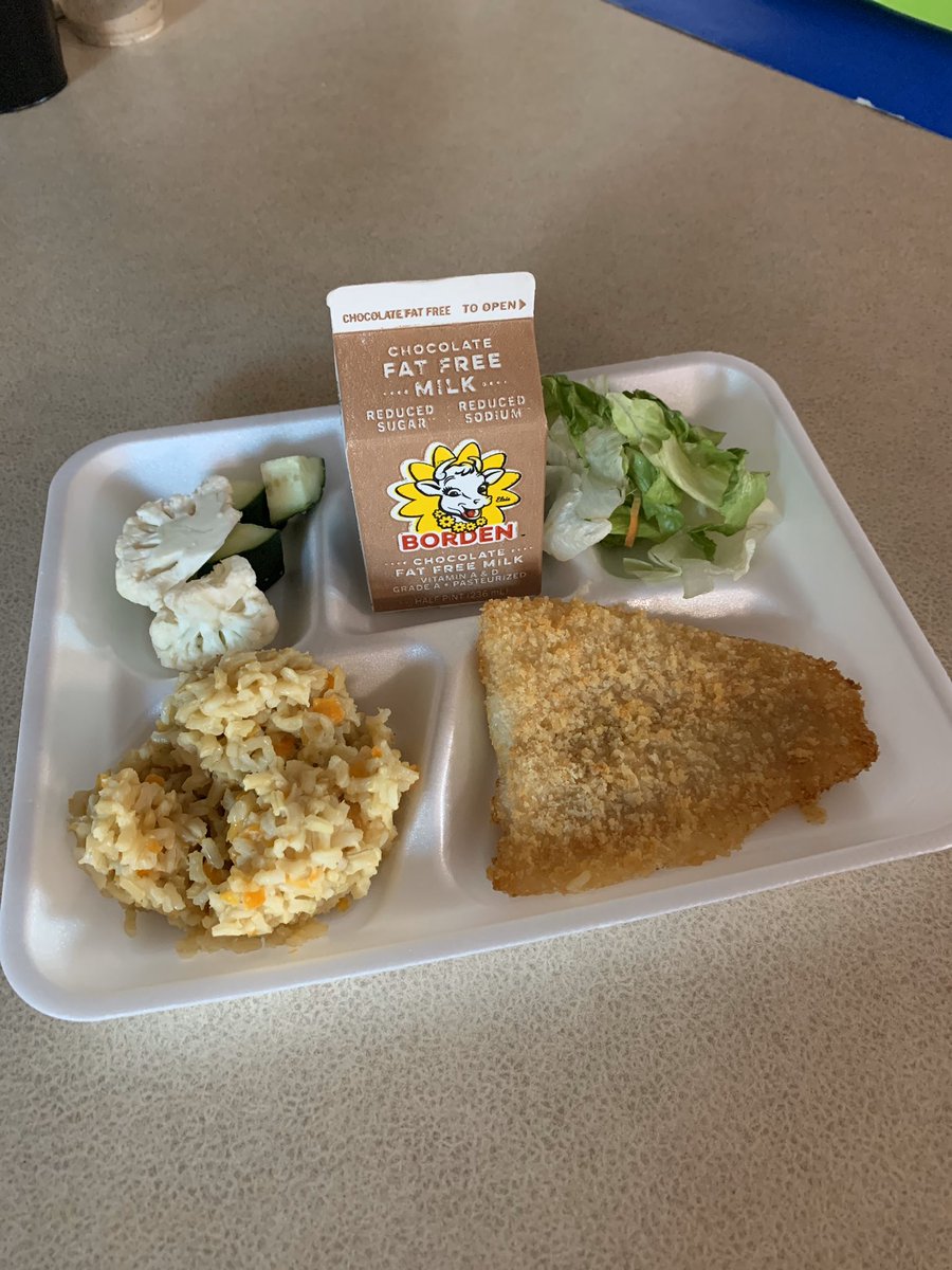 Howard Norman cafeteria is going above and beyond in their nutritional values for our students! Parmesan panko crusted fish! @huttohippo #nutrition #healthyschoollunch