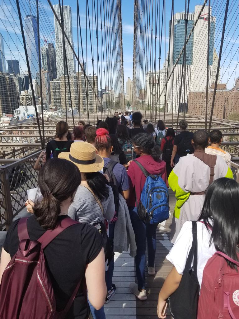 Laurie_Garrett's tweet photo. The Brooklyn bridge from end 2 end, solidly full of #ClimateStrike kids of all ages, swarming from Brooklyn to join @GretaThunberg &amp; all NYC kids near City Hall. https://t.co/wCxJlRyrrv