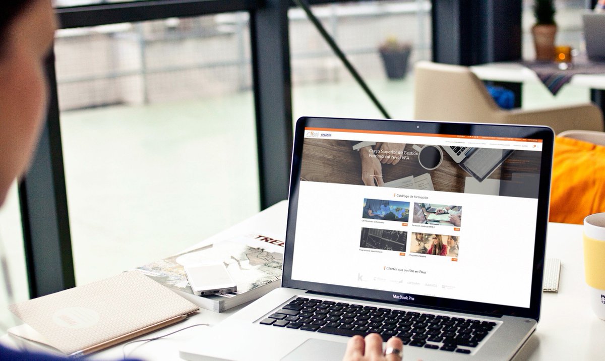 InvBit's tweet photo. ⚡ YA ESTÁ ONLINE LA NUEVA WEB DE FIKAI ⚡ 
Especialistas en formación online y presencial, @fikai_formacion ofrece todo tipo de cursos, posgrados y masters vinculados al sector financiero-patrimonial.

¡Visita su nueva web¡ 👉https://t.co/BubWqwHye3 #invbit https://t.co/uK4KcTVTjv