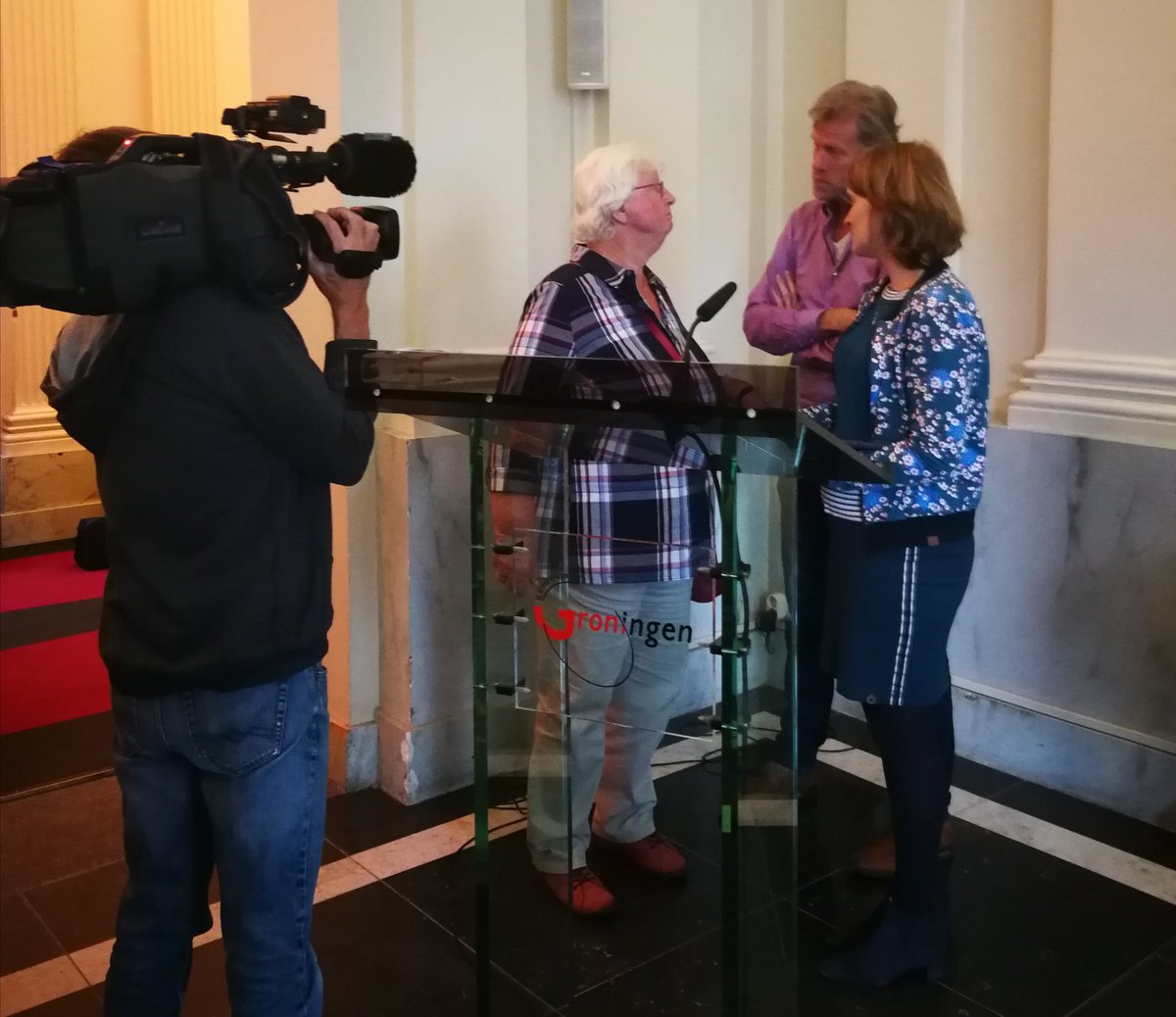 Vanochtend vierden we met <a href="/gem_groningen/">Gemeente Groningen</a> het 100-jarig jubileum van het vrouwenkiesrecht op het Stadhuis. Wat was het een bijzondere ochtend! ✨ Het schitterende vaandel is gemaakt door de vrouwen van @vanhulley!