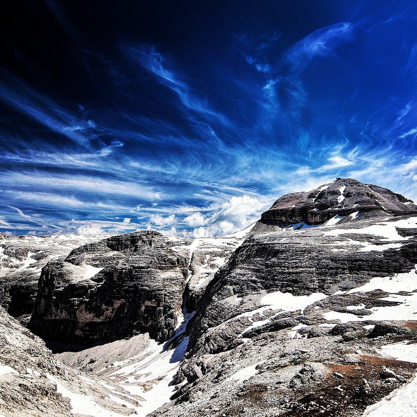 DolomiticXp's tweet photo. The majestic Piz Boe with its 3152 m is the highest peak of the Sella Group and becoming very popular for being the easiest 3000+ hike in the #Dolomites. It means it gives everyone a chance to enjoy its breathtaking 360° views!
#dolomiticexperience #hiking #moonlike #mountains https://t.co/ze9G19Wgrg