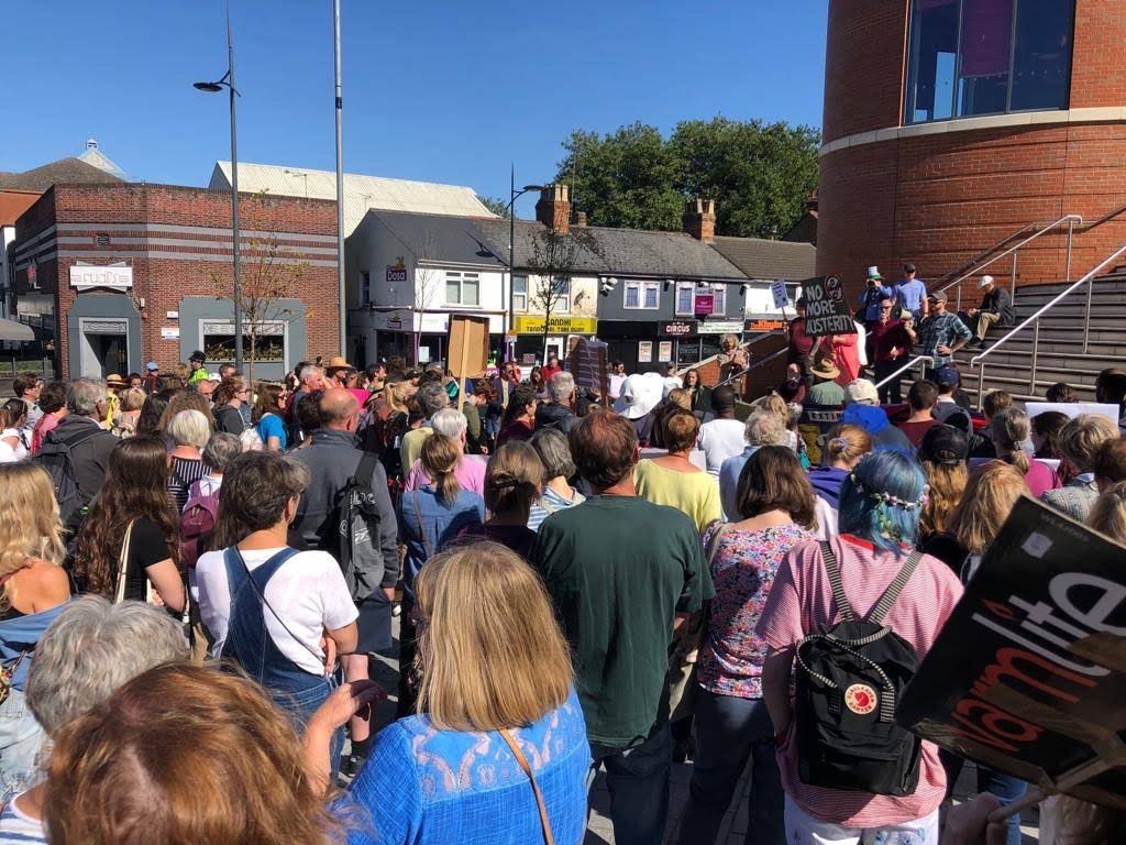 Al_Heg's tweet photo. So proud of this one and her dad standing up for the climate today #ClimateStrike #GlobalClimateStrike #Swindon https://t.co/OGVutoZ68Y