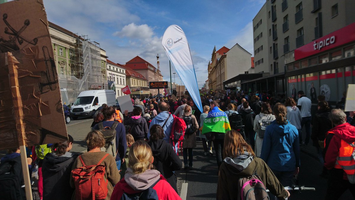 PomotraSprout's tweet photo. #AlleFuersKlima #ClimateStrike #Potsdamforfuture https://t.co/UhP43SZALb