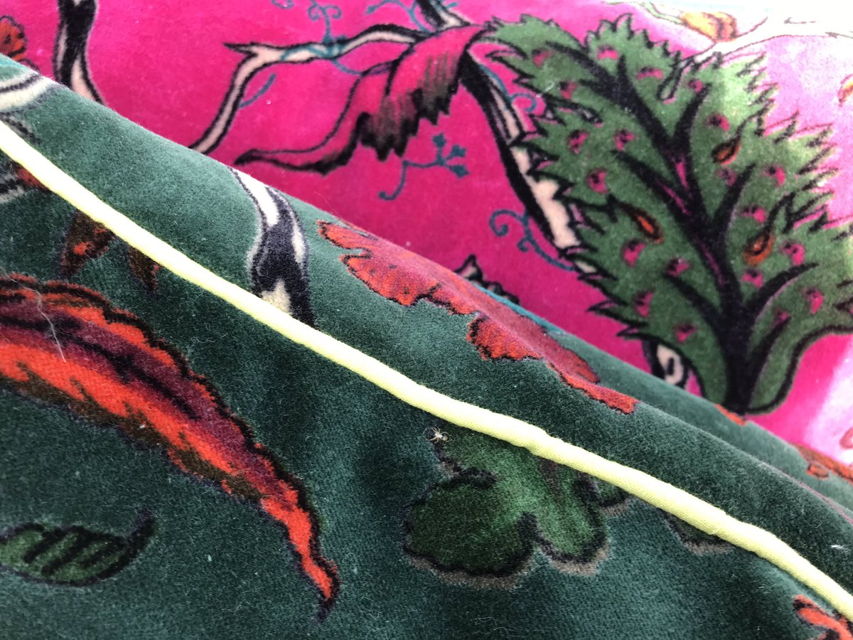 Havershams's tweet photo. We are open this Sun 11-4pm &amp; our last few velvet cushions now only £20...don’t miss out xx https://t.co/TPcIfmoqKI