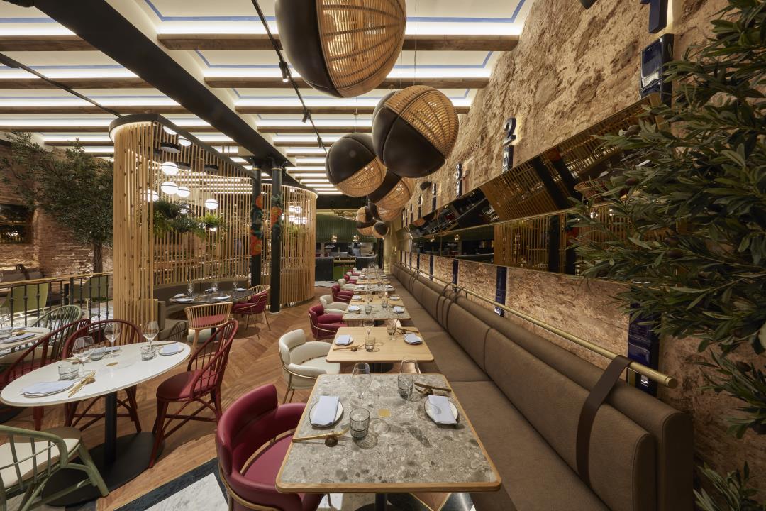 SPENDINmagazine's tweet photo. La cocina de proximidad y la renovación de las tradiciones dan sabor a los platos del restaurante valenciano Vaqueta Gastro Mercat, un local oculto en una trastienda.
¿Lo conoces? 👉 https://t.co/QepBuvDeW2 
#SPENDIN #CityGuides https://t.co/ySSKfIQolw