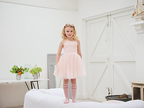 Happy weekend everyone! #FridayFeeling #tutu bit.ly/1axsKKm