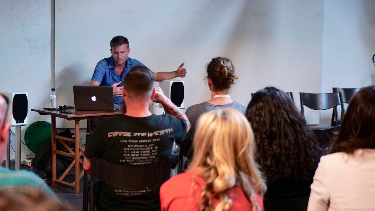 ThirtyTwoMusic's tweet image. Toby talking his usual nonsense at this year's @FmFBarcelona. Great room, great people, great response, and lots of exciting new music.