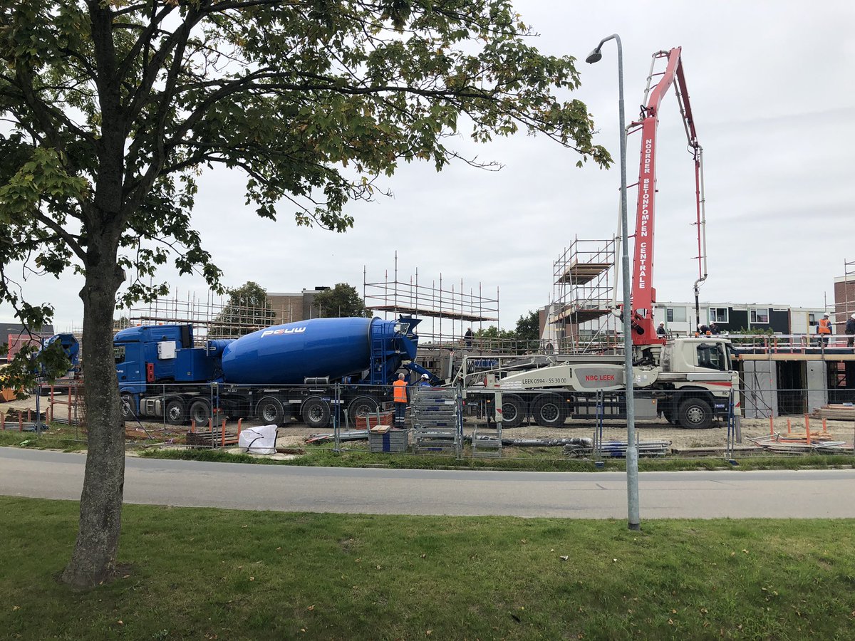 Feest vandaag in Opwierde. <a href="/WMarenland/">Woongroep Marenland</a> viert de bouw van 95 aardbevingsbestendige woningen. Zo’n honderd bewoners krijgen een rondleiding. De huizen worden eind dit jaar en volgend jaar opgeleverd #rtvnoord