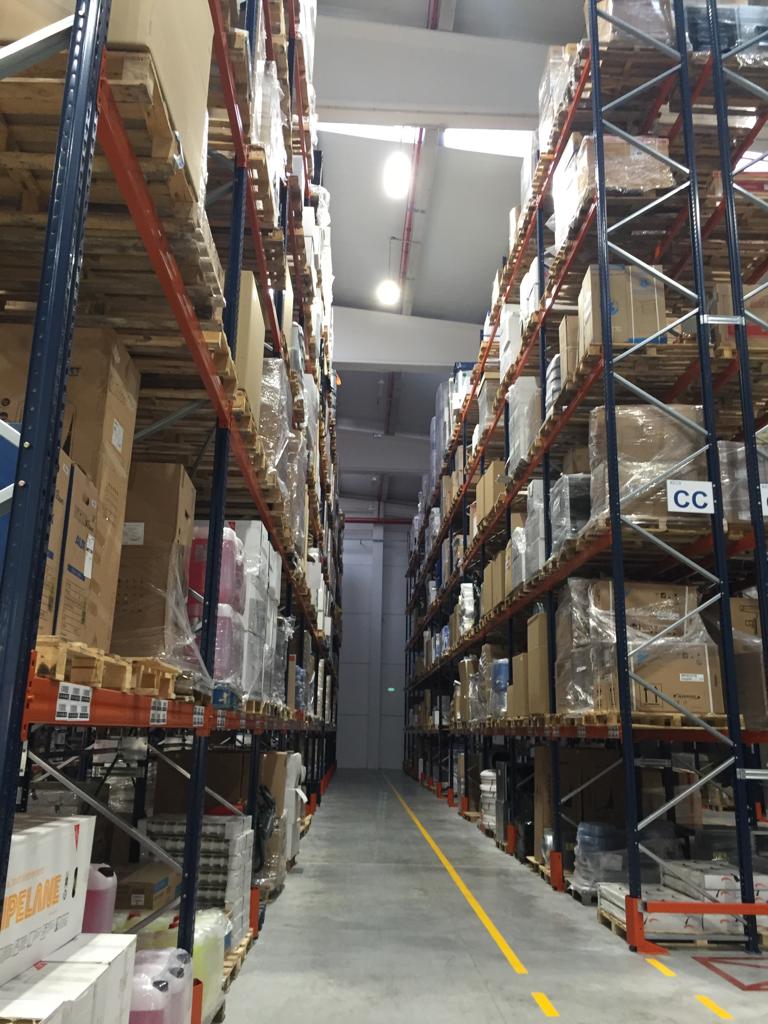 Ayer asistí a la inauguración de la nueva delegación de <a href="/SalvadorEscoda/">Salvador Escoda</a> en San Fernando de Henares (Madrid). Un almacén de más de 4.000 m2 con capacidad para más de 20.000 referencias y más de 500 m2 dedicados exclusivamente a la venta. #salvadorescoda