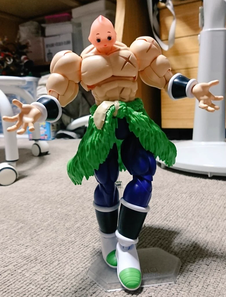フィギュアとフィギュアを合体させた結果？究極のフィギュアが完成したwww