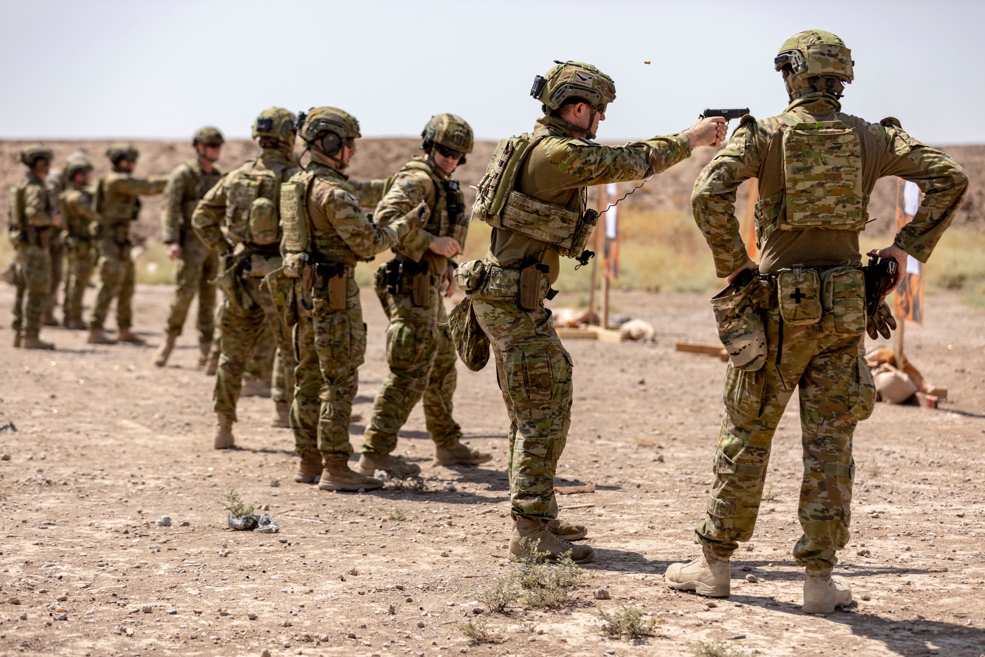 150 quick reaction force of monholia army. Силы быстрого реагирования нато. Capmaviation specialteam. "joan wilder"+"iraq- ammunition technician operation support". 187th us army.
