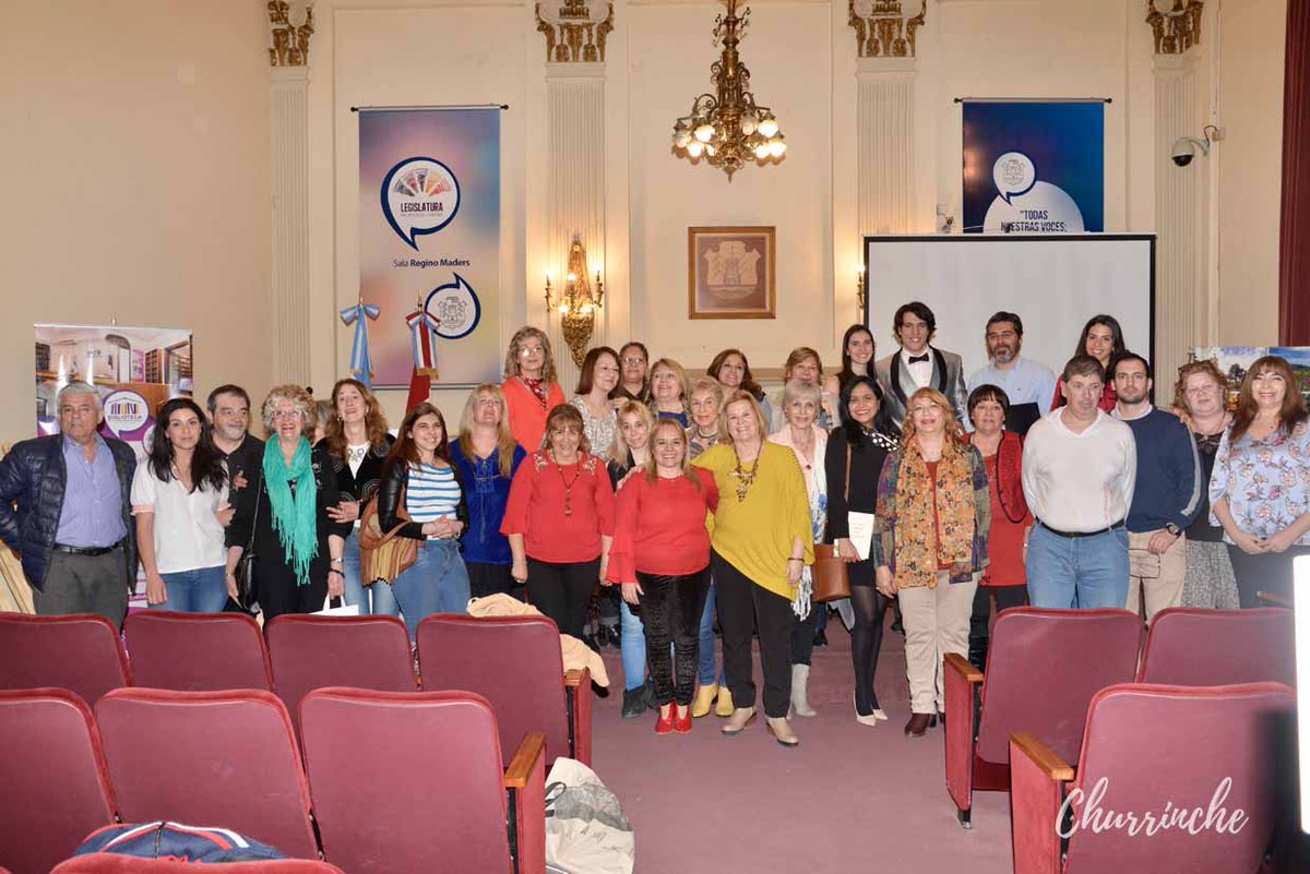redesgiardino's tweet photo. EL #CafédelosEscritores se hizo presente el la Legislatura de Córdoba https://t.co/pMNAFqZoAK