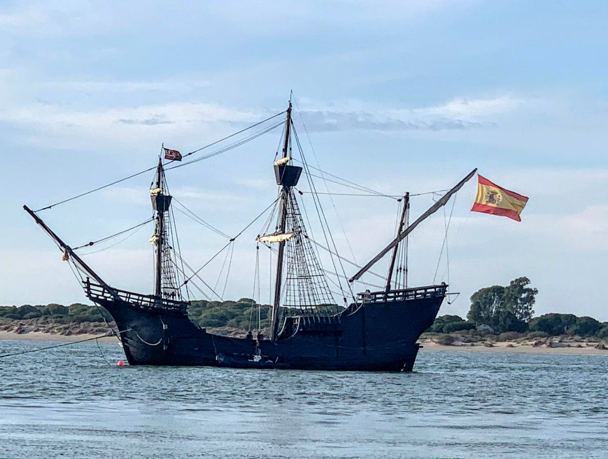 SPENDINandaluci's tweet photo. La NAO VICTORIA ha encabezado los homenajes que se están celebrando hoy en San Lucar de Barrameda en conmemoración de la Primera Vuelta al Mundo 🇪🇸 #PrimeraVueltaMundo #NaoVictoria #SanLucarDeBarrameda https://t.co/8XBxy8UJNQ