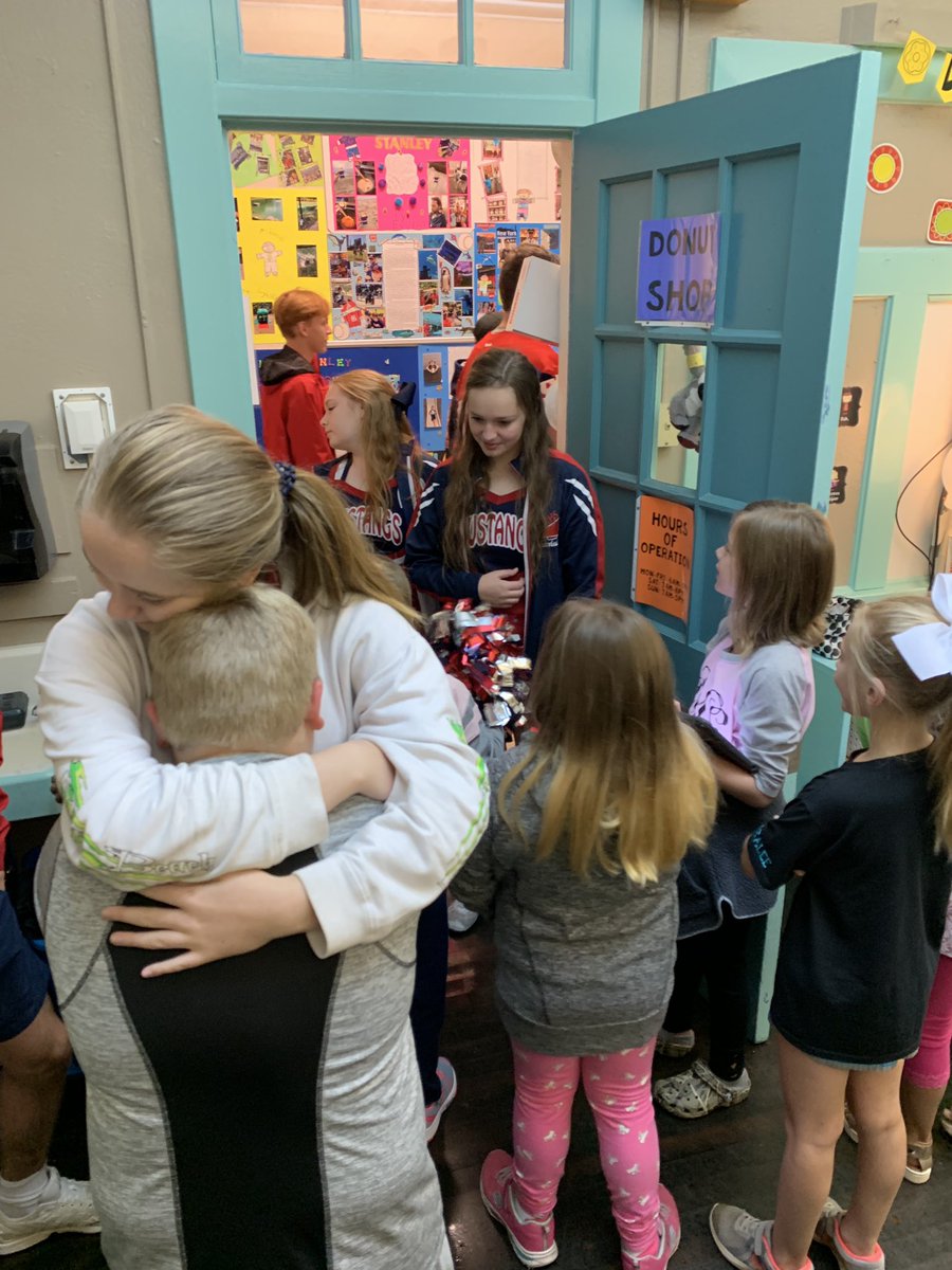 East Rowan athletes came to visit our class this morning. We LOVE our Mustangs! <a href="/EastRowanHS/">EastRowanHS</a> #thisisRES <a href="/jenbrown224/">Jennifer Brown</a> <a href="/JenniferWarden5/">Jennifer Warden</a>