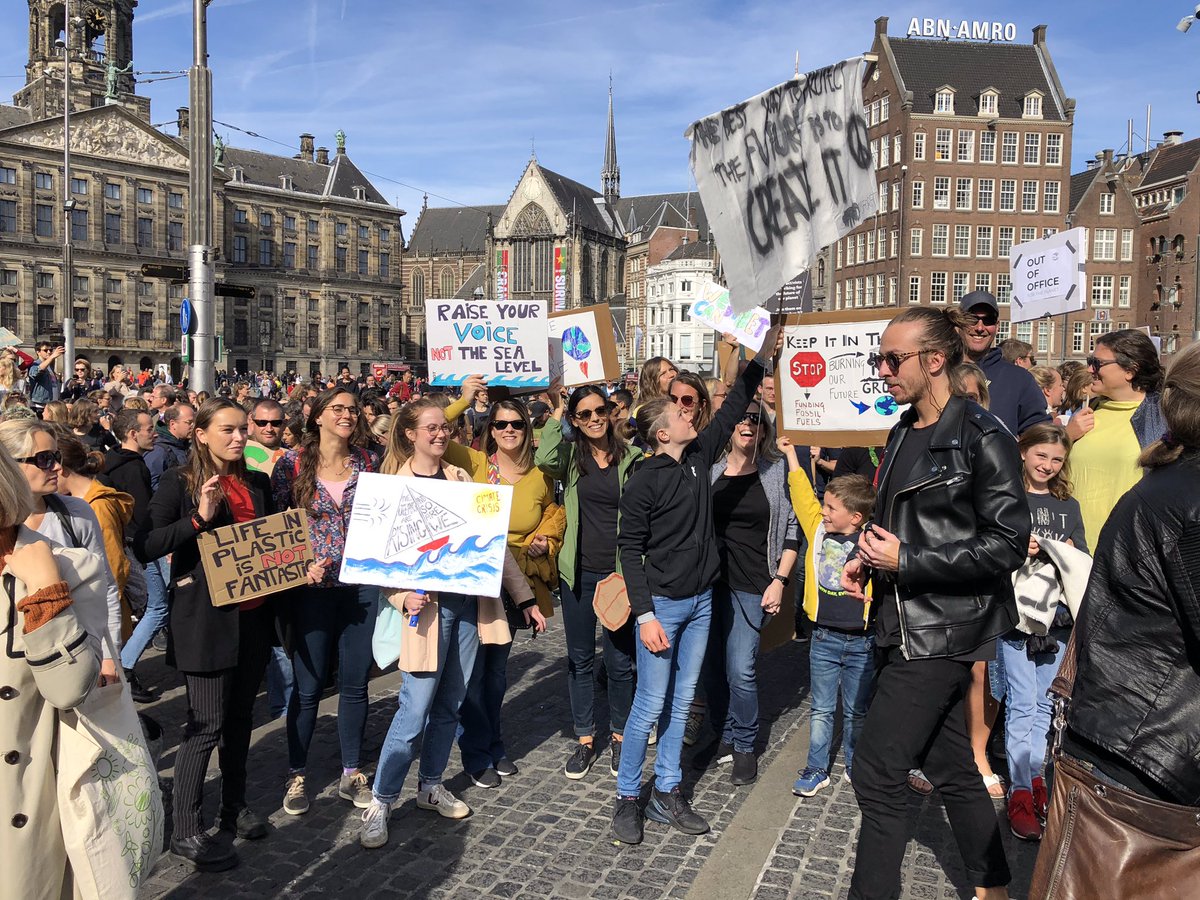 Proud to be together with my children talking through, and walking through, why peaceful civil action is so important now. We can not afford business as usual. #FridaysForFuture  #climatekic #ClimateStrikes #talkingclimate