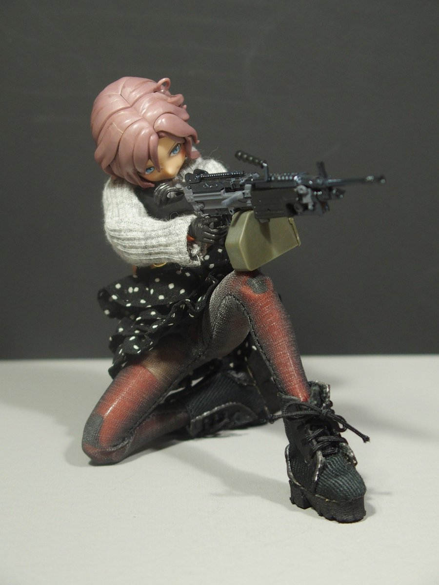 Masa Twitterissa 今更感がハンパないけど ロードランナーに銃照準ポーズに使える左目線の顔が無いので正面笑顔のアイプリントを落として付属デカールの左目線を貼ってみた メガミデバイス リトルアーモリー Masa Twitterissa 今更感がハンパないけど ロードランナーに銃照準ポーズに使える左目線の顔が無いので正面笑顔のアイプリントを落として付属デカールの左目線を貼ってみた メガミデバイス リトルアーモリー