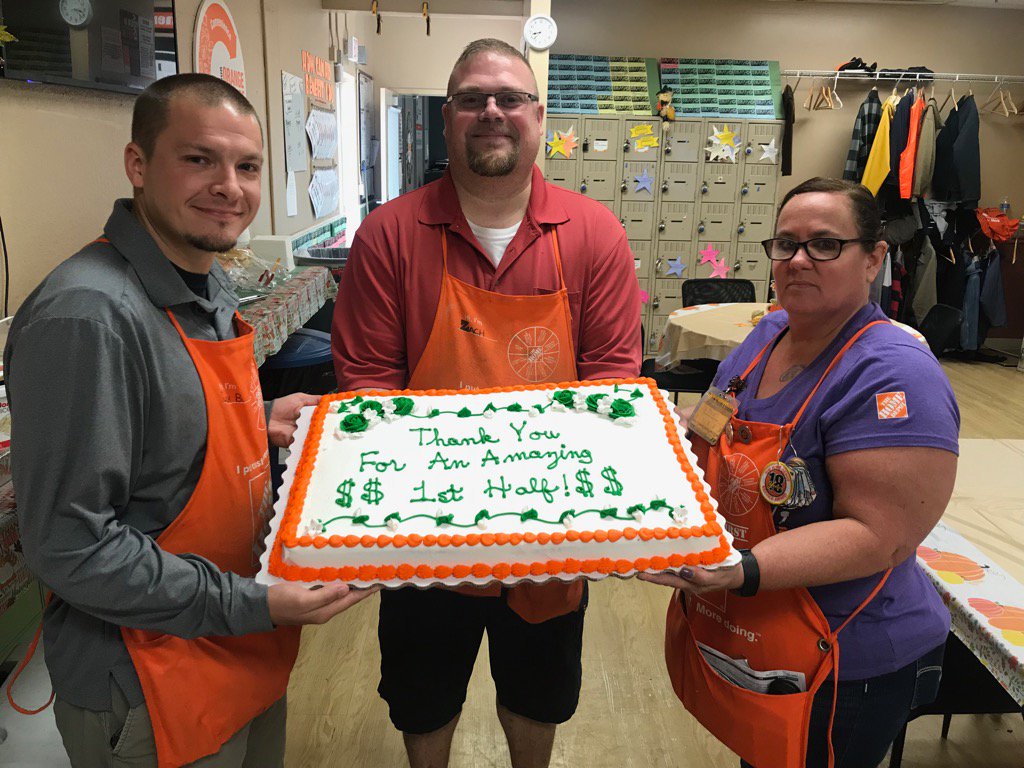 THD3846's tweet photo. Kicking off a great Success Sharing Celebration!  Thank you for a great 1st half!! https://t.co/j1pXBi7ub3