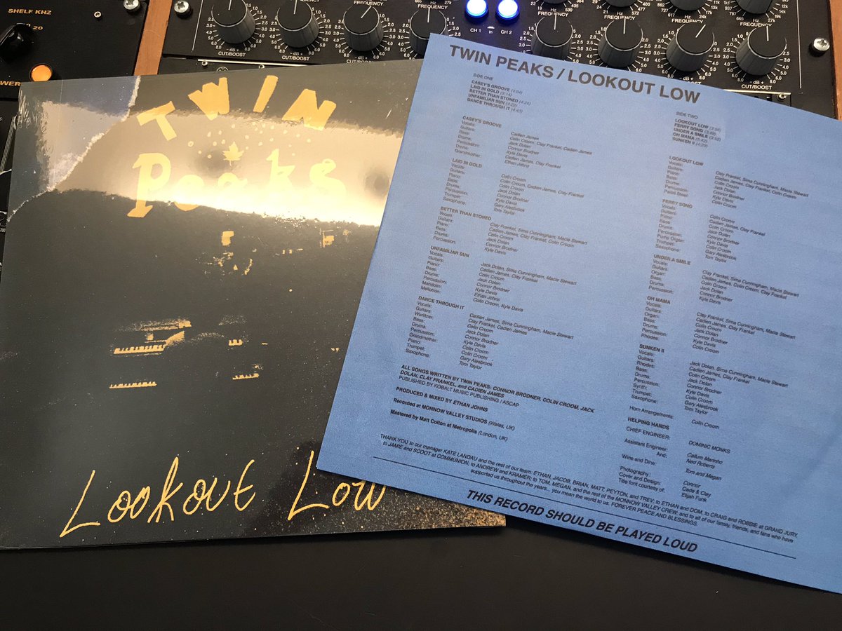 Thanks so much <a href="/Communionmusic/">Communion Music</a> for sending through this beautiful <a href="/TwinPeaksDudes/">Twin Peaks Dudes 🌟</a> record, cut pure analogue by me <a href="/MetropMastering/">Metropolis Mastering</a>. Great to see proper credits as well. Play It Loud!!!